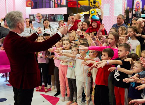 instagram.com/flykids.ua Fly Kids в ТРЦ Караван