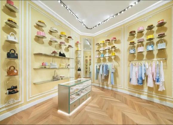 Dior