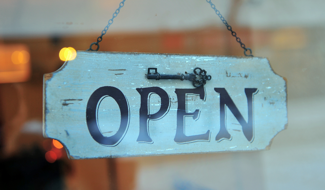 Shop we opened a hole. Open shop. Opening shop. Ресторан открыт надпись. Картинки с надписью open_shop.