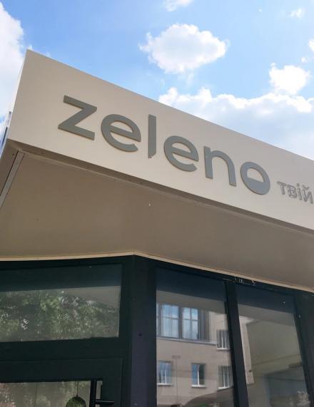 Zeleno