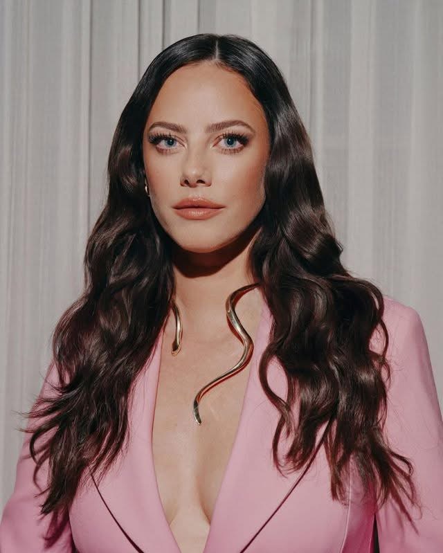 Кая Скоделаріо SOVA